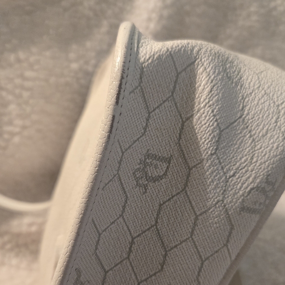 Christian Dior Vintage White Honeycomb Hand bag - Picture 17 of 17